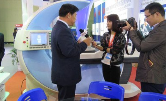 第七届中国骆驼产业发展大会在额济纳旗召开