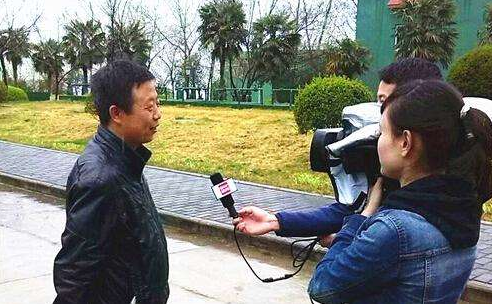 映射房祖名？吴卓林太太po文谈教育问题，并赞自己善于解决问题_