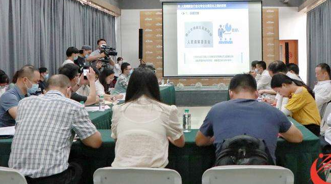 杨长亚:最初的心温暖着城市，努力照亮幸福