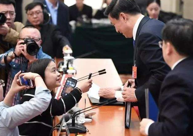 陕西省石泉市第八届“韩水汤俱乐部”关闭